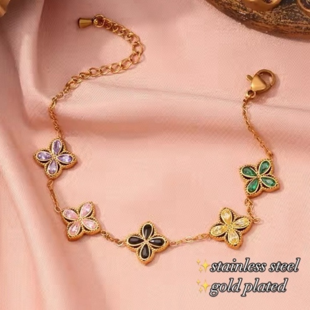 🆕Links crystal clovers bracelet, gold plated, stainless steel 🌸🌼🌺